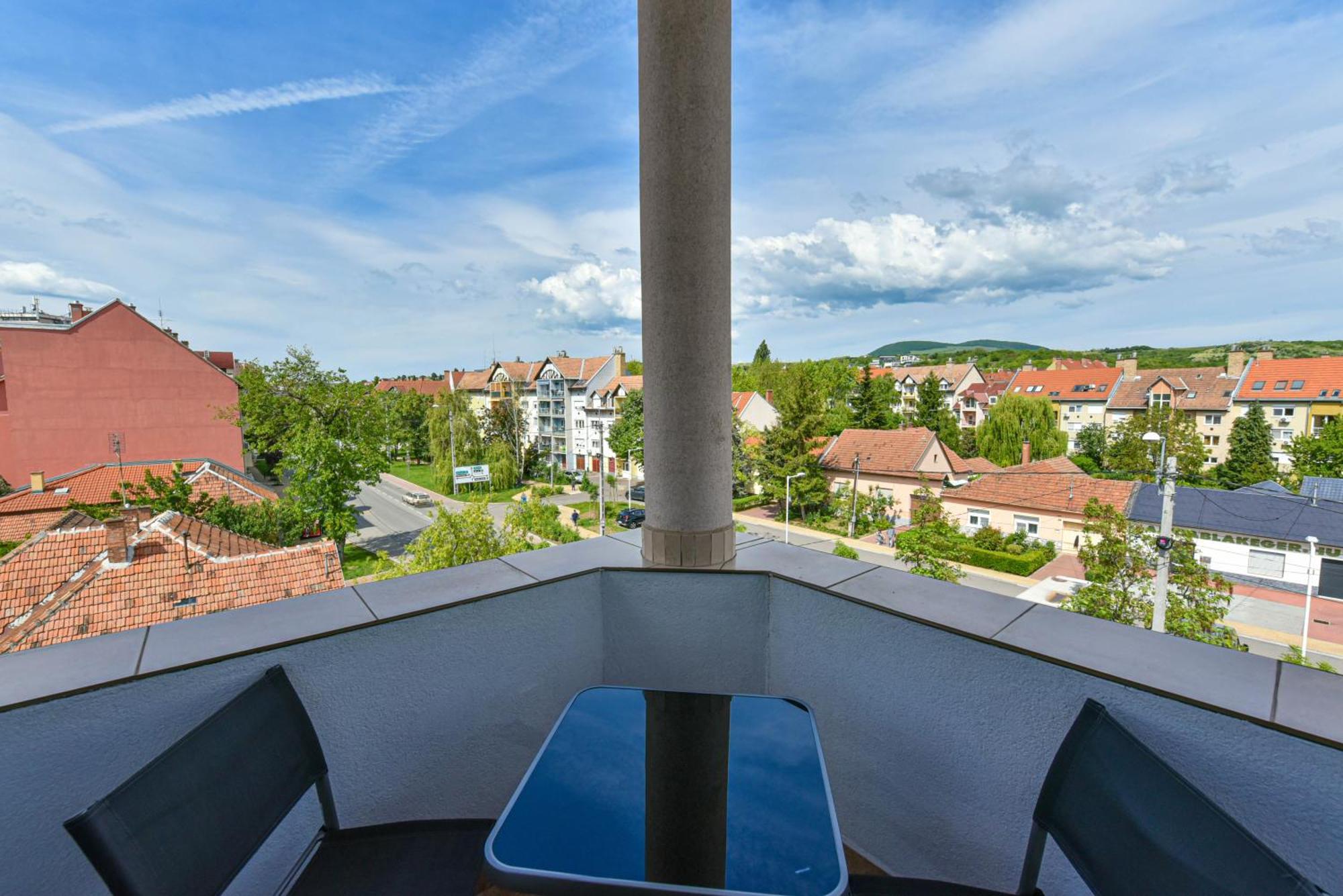 Eger Tower View Apartment Exterior foto